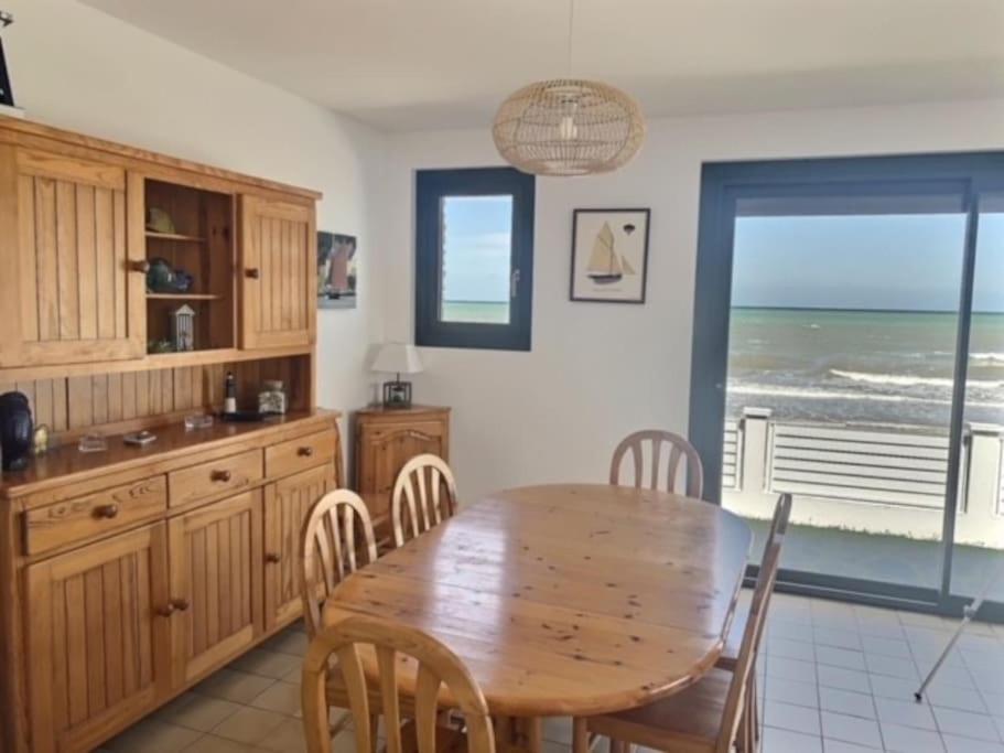 Bernières-sur-Mer Villa De La Plage, Front De Mer, Juno Beach מראה חיצוני תמונה